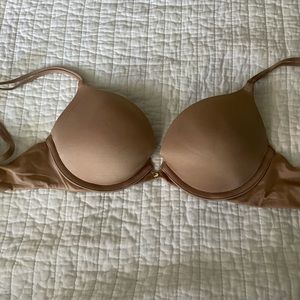 Victoria Secret Very Sexy Push Up Bra 32B, Nude color